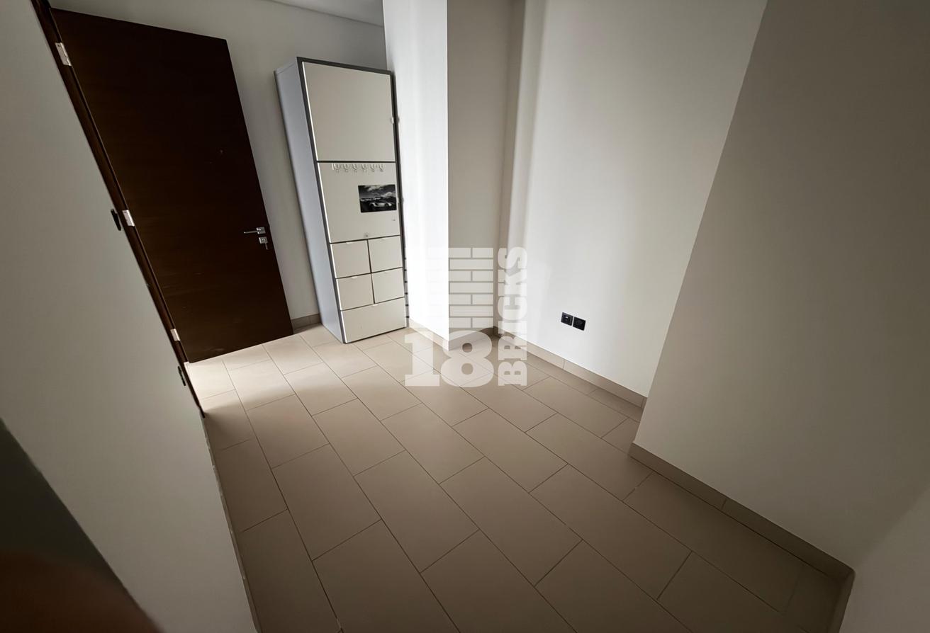 Large Size Terrace 1 Bed + Study - 6 Cheques photo 8