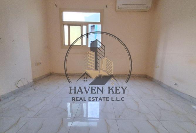 141912053 - Property Main Image