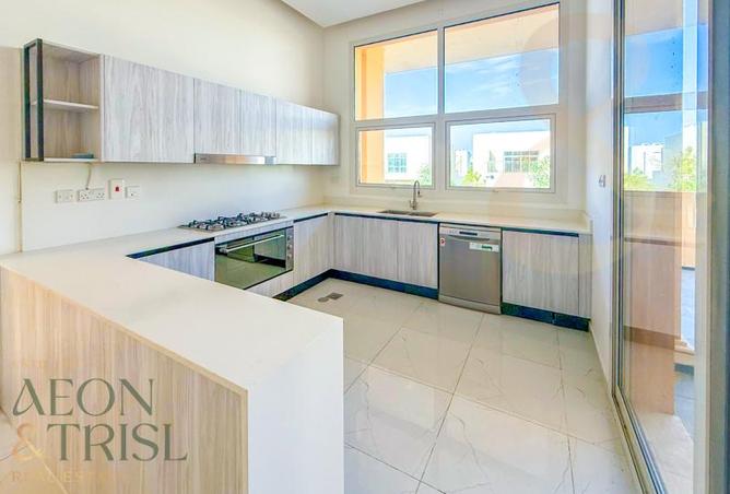 83229371 - Property Image 3