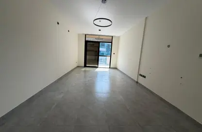Apartment - 2 Bedrooms - 3 Bathrooms for rent in Al Khan Corniche - Al Khan - Sharjah