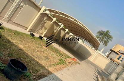 Villa - 4 Bedrooms - 6 Bathrooms for rent in Al Falaj - Al Riqqa - Sharjah Villa - 4 Bedrooms - 6 Bathrooms for rent in Al Falaj - Al Riqqa - Sharjah