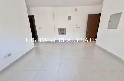Apartment - 1 - 1 for rent in Muwailih Building - Muwaileh - Sharjah