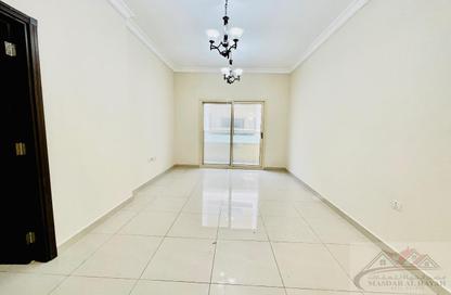 Apartment - 2 - 3 for rent in Muwaileh 29 Building - Muwaileh - Sharjah
