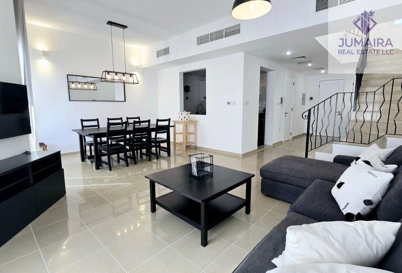 3 Bedroom House| Fully Upgraded | Splash pool