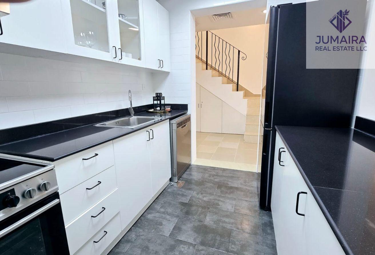 3 Bedroom House| Fully Upgraded | Splash pool