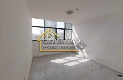 Apartment - 2 Bedrooms - 2 Bathrooms for rent in Abu Shagara building - Abu shagara - Sharjah