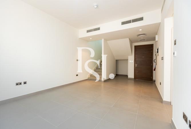 2-bed townhouse in Noya Viva · Garden view — photo 3