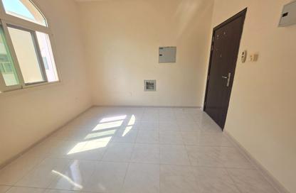 Apartment - Studio - 1 for rent in Fire Station Road - Muwaileh - Sharjah