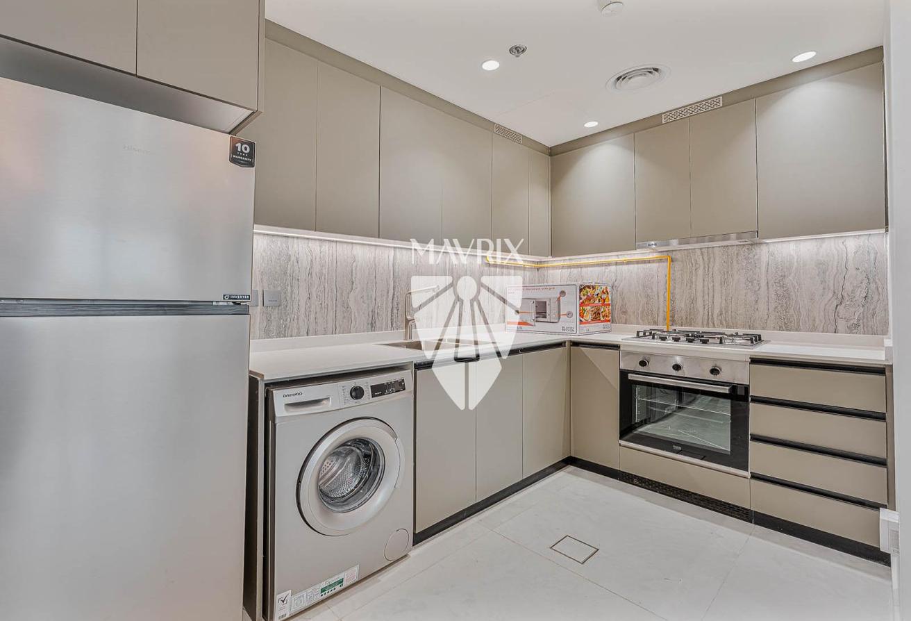 Prime Location | Stylish Apartment | Great Views photo 8