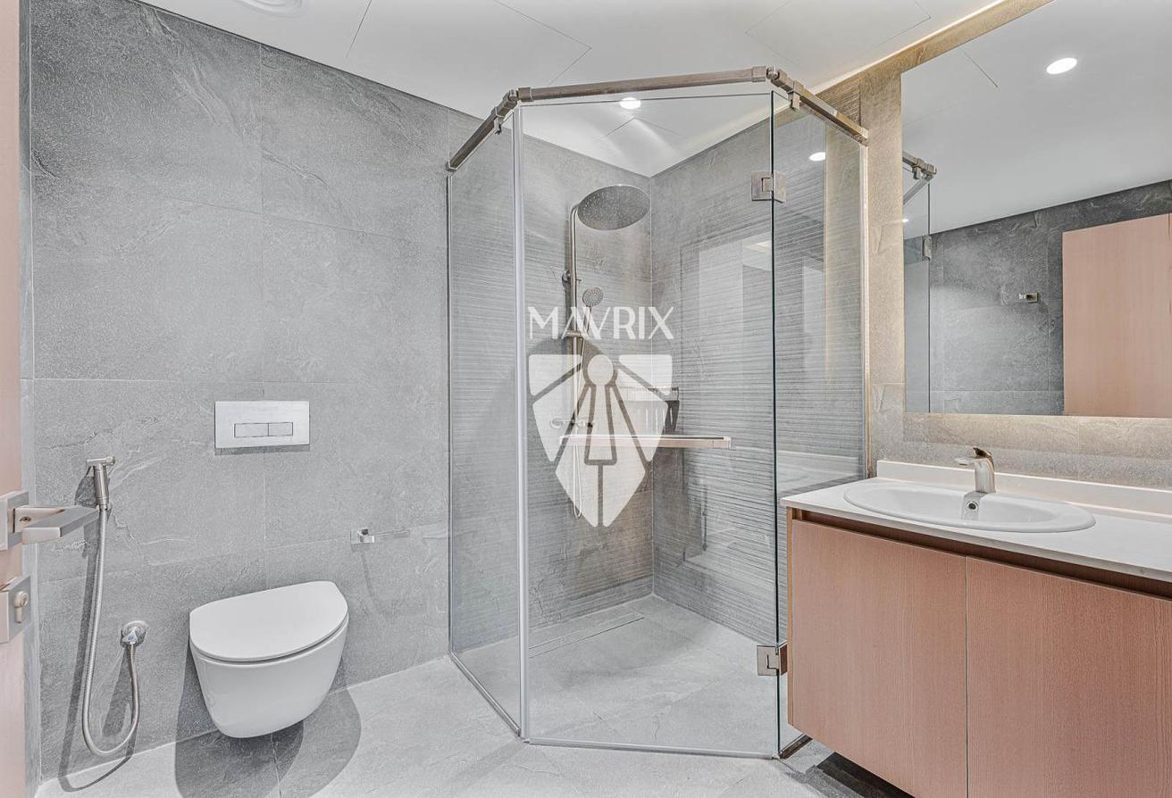 Prime Location | Stylish Apartment | Great Views photo 9