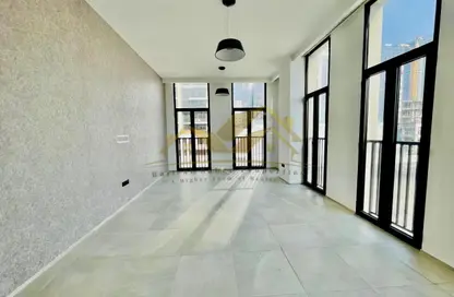 شقة - 2 غرف نوم - 3 حمامات للايجار في جميرا جاردن سيتي - السطوة - دبي