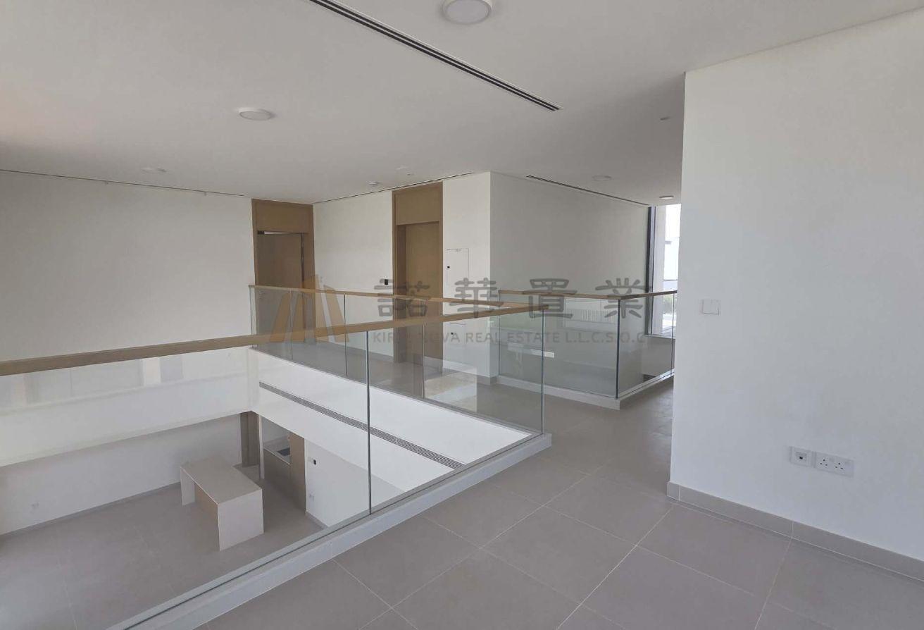 Brand New 4BR | Community Views | Vacant photo 6