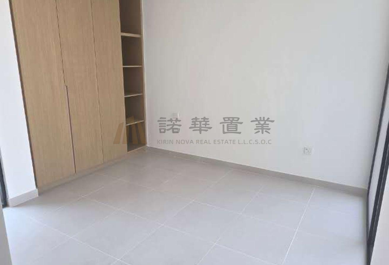 Brand New 4BR | Community Views | Vacant photo 7