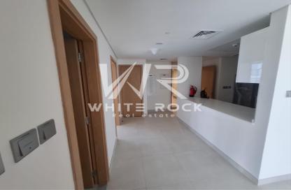 Apartment - 2 Bedrooms - 2 Bathrooms for rent in Radiant Square - City Of Lights - Al Reem Island - Abu Dhabi Apartment - 2 Bedrooms - 2 Bathrooms for rent in Radiant Square - City Of Lights - Al Reem Island - Abu Dhabi