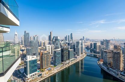 Apartment - 1 - 2 for sale in Peninsula Three - Peninsula - Business Bay - Dubai