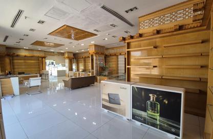 Shop - Studio - 3 Bathrooms for rent in Hai Al Qalaa - Al Jaheli - Al Ain Shop - Studio - 3 Bathrooms for rent in Hai Al Qalaa - Al Jaheli - Al Ain
