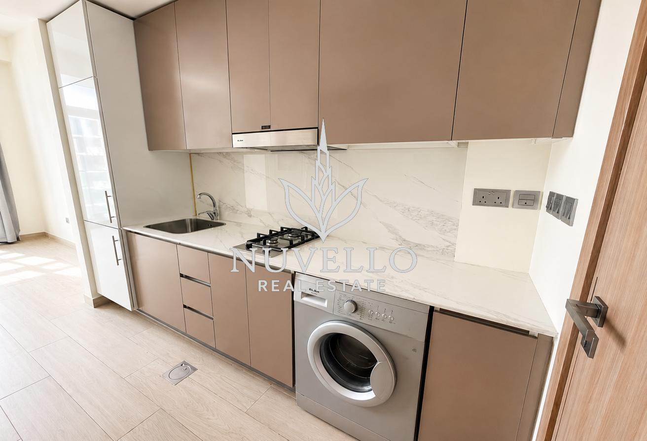 High Floor | Available Now | White Goods photo 5