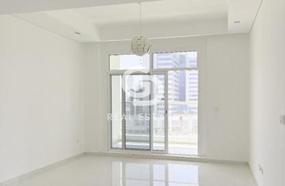 Apartment - 1 Bedroom - 3 Bathrooms for rent in Topaz Residence 3 - Topaz Residence - Dubai Silicon Oasis - Dubai Apartment - 1 Bedroom - 3 Bathrooms for rent in Topaz Residence 3 - Topaz Residence - Dubai Silicon Oasis - Dubai