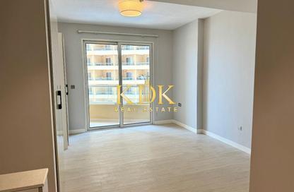 Apartment - Studio - 1 for rent in Lakeside Tower B - Lakeside Residence - Dubai Production City (IMPZ) - Dubai