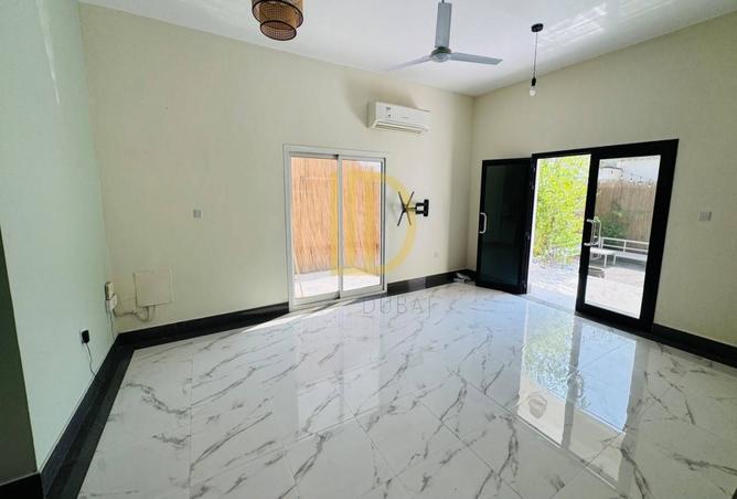 123816128 - Property Image 3