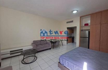 Apartment - Studio - 1 Bathroom for rent in Building U04 - Italy Cluster - International City - Dubai