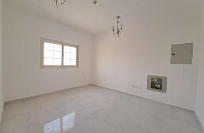 Apartment - 1 - 1 for rent in Fire Station Road - Muwaileh - Sharjah