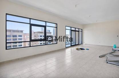 Apartment - 3 Bedrooms - 2 Bathrooms for rent in Al Ghaf 2 - Al Ghaf - Greens - Dubai