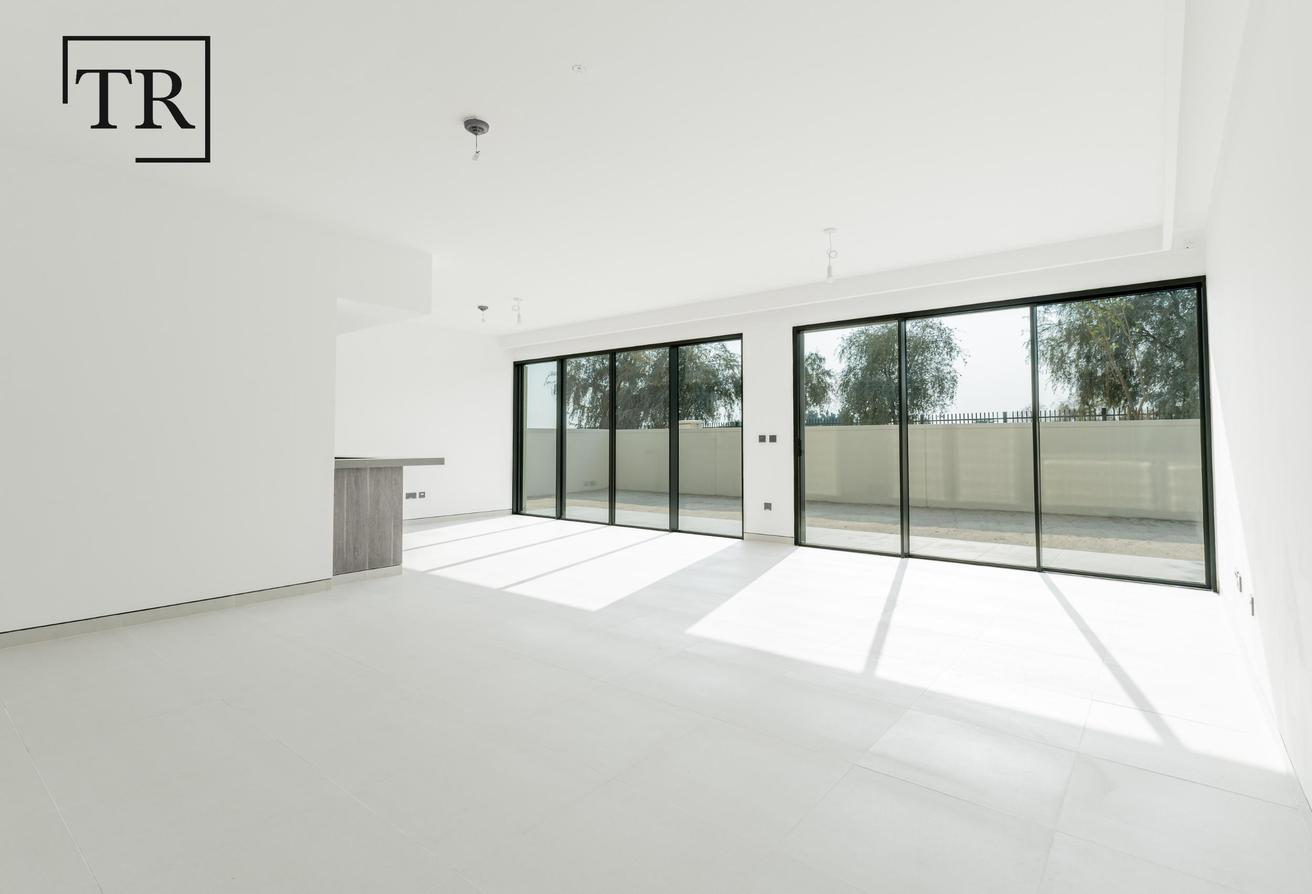 Single Row | Well Maintained | Premium Finishes photo 4