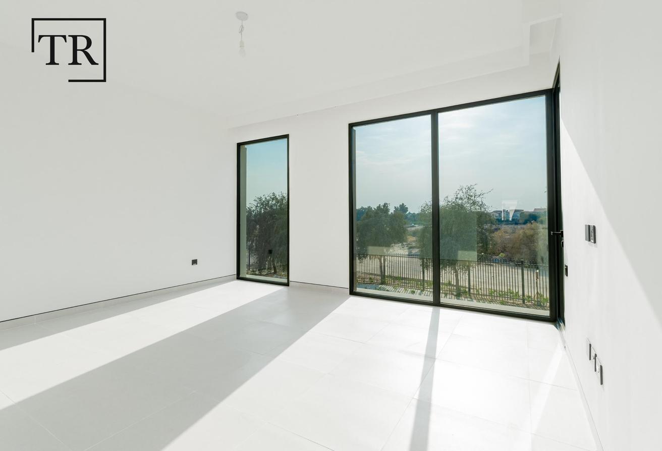 Single Row | Well Maintained | Premium Finishes photo 23