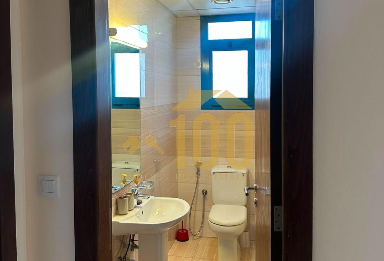 Modern Apartment | Spacious Unit | Fully Furnished photo 14