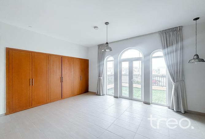 128362130 - Property Image 3