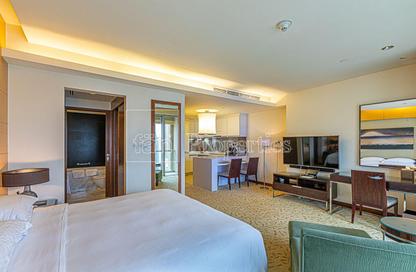 Apartment - Studio - 1 Bathroom for rent in The Dubai Mall Residences - Downtown Dubai - Dubai