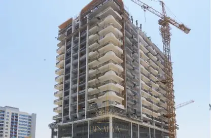Apartment - 1 Bedroom - 2 Bathrooms for sale in Weybridge Gardens 1 - Weybridge Gardens - Dubai Land Residence Complex - Dubai Land - Dubai