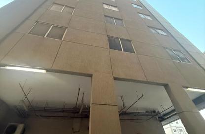 عمارة بالكامل - استوديو - 8 حمامات للبيع في القليعة - الشرق - الشارقة