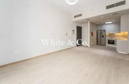 شقة - 2 غرف نوم - 3 حمامات للبيع في برج سينشري - الخليج التجاري - دبي