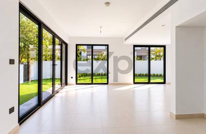 Villa - 4 - 6 for rent in Aura Gardens - Tilal Al Ghaf - Dubai