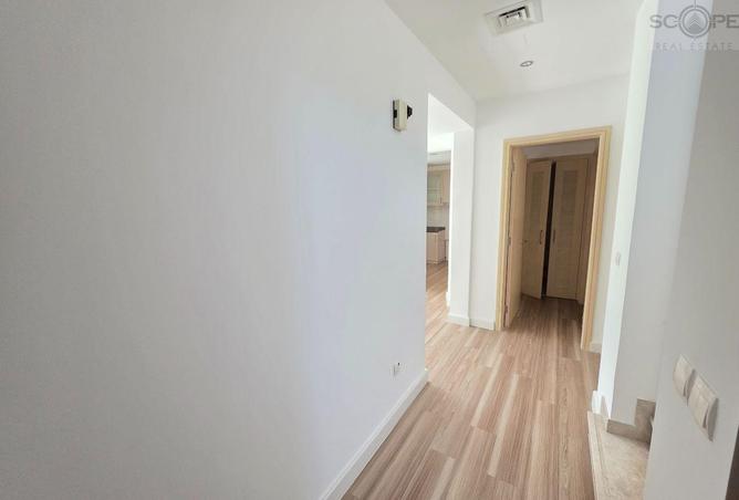 78996592 - Property Image 3