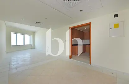 Apartment - 3 Bedrooms - 3 Bathrooms for rent in 21st Century Tower - Sheikh Zayed Road - Dubai
