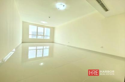 Apartment - 2 - 3 for rent in Coral Tower - Business Bay - Dubai