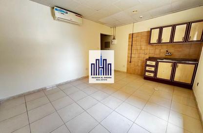 Apartment - Studio - 1 Bathroom for rent in Muwaileh - Sharjah