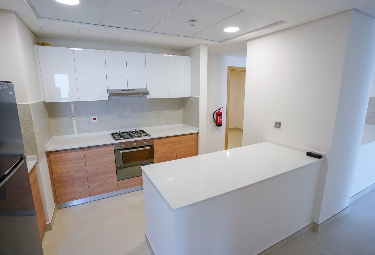 Amazing 2BR+M | High Floor | Prime Area