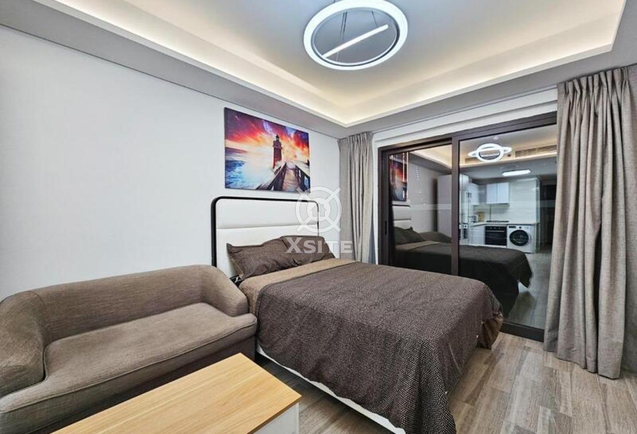 Lavish Studio | Fully Furnished | Vacant photo 2