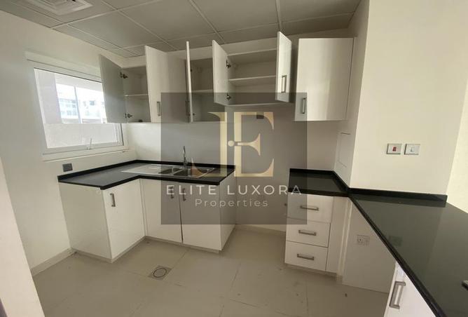 78184042 - Property Image 2