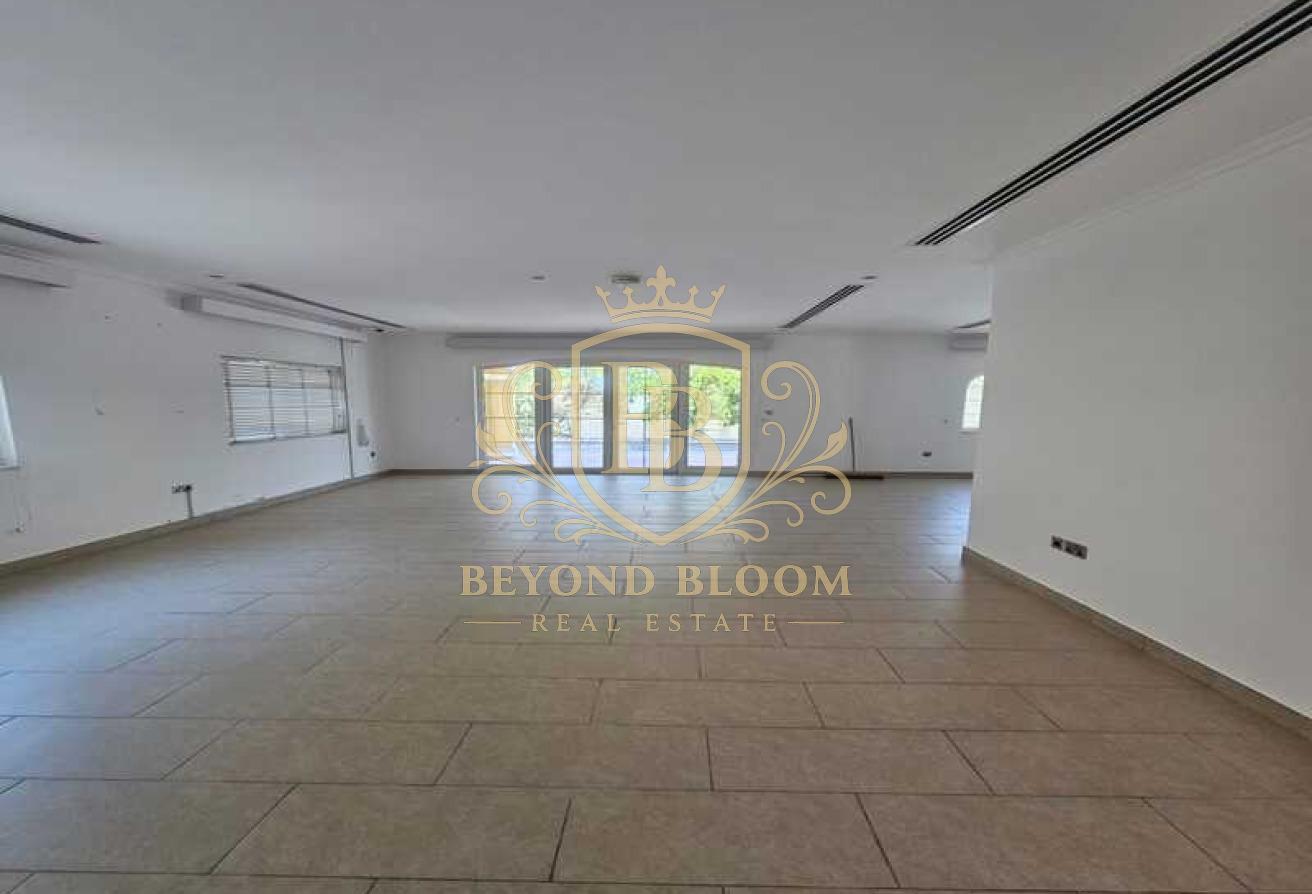 Spacious 3 Bed | Legacy Large | Private Pool photo 4