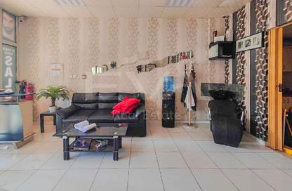 Shop - Studio for rent in Building Y23 - England Cluster - International City - Dubai