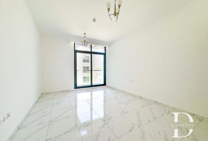 102410527 - Property Image 3
