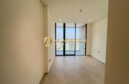 Apartment - 2 - 2 for rent in Binghatti Pinnacle - Dubai Healthcare City 2 - Al Jaddaf - Dubai