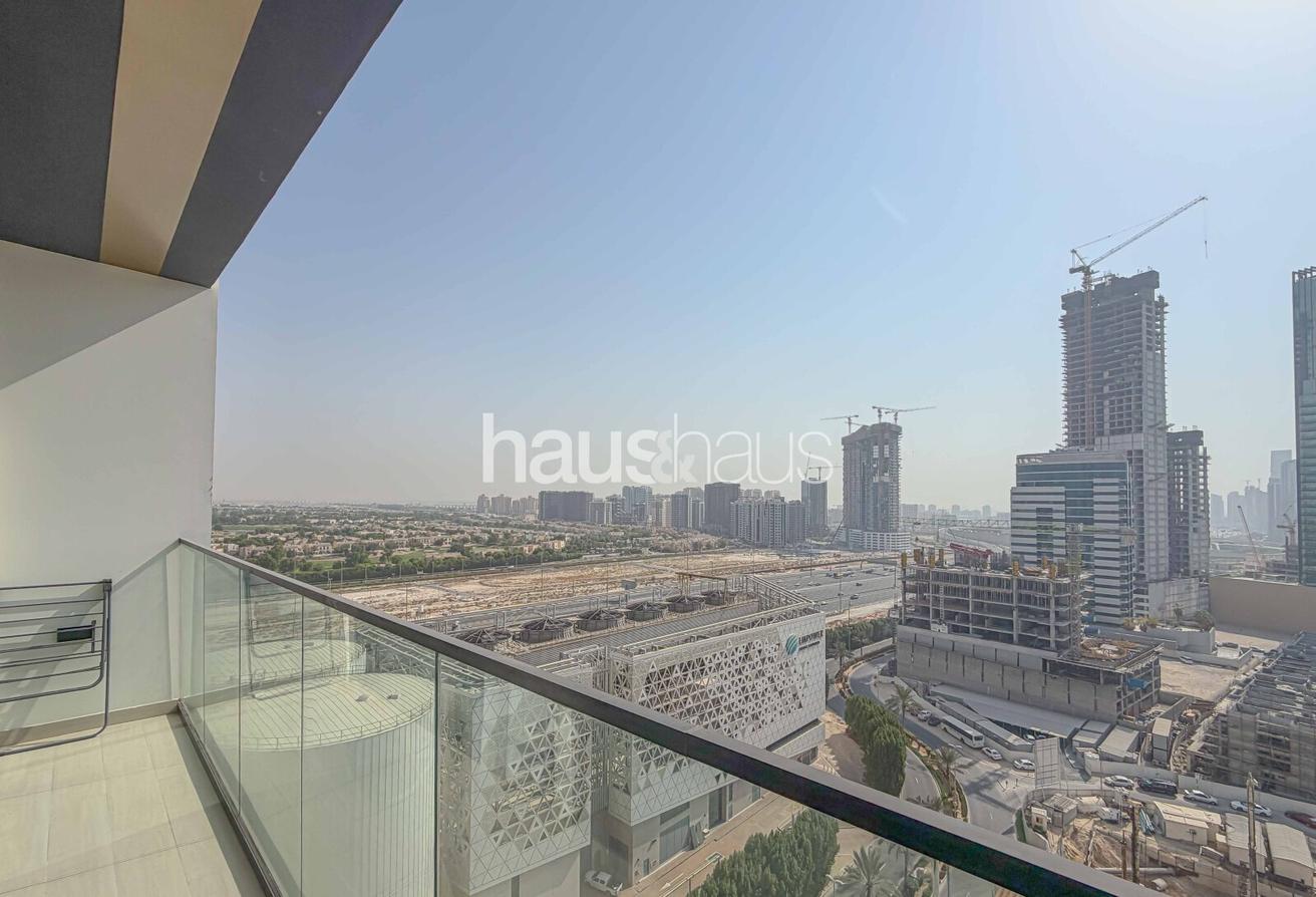 Golf View | High floor | 1 Bedroom photo 6