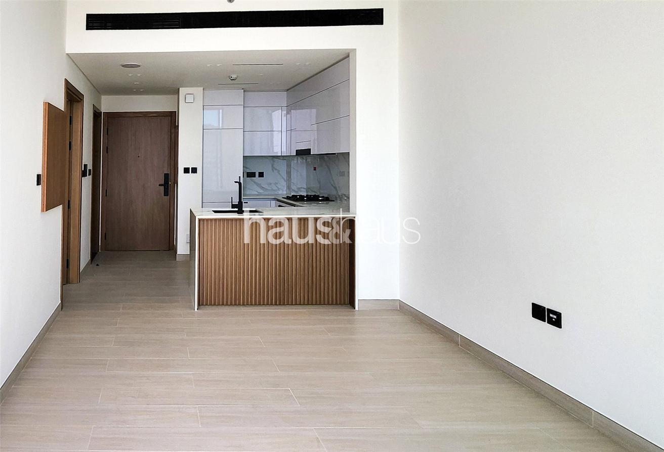 Golf View | High floor | 1 Bedroom photo 5