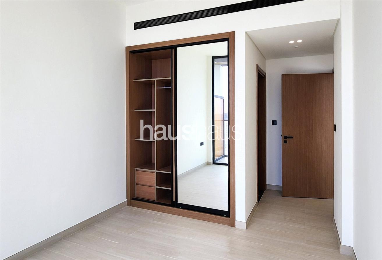 Golf View | High floor | 1 Bedroom photo 10